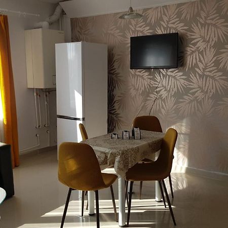 Cosy 2 Bedroom Apartment In New Town Braşov Eksteriør bilde