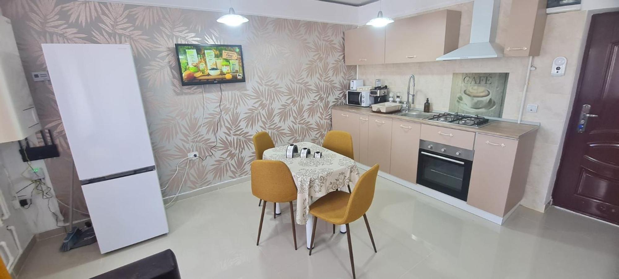 Cosy 2 Bedroom Apartment In New Town Braşov Eksteriør bilde