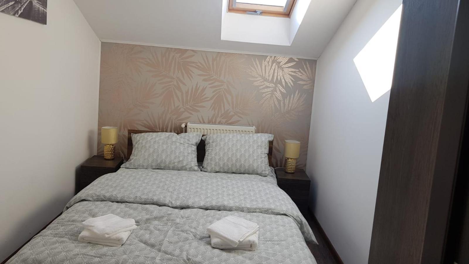 Cosy 2 Bedroom Apartment In New Town Braşov Eksteriør bilde