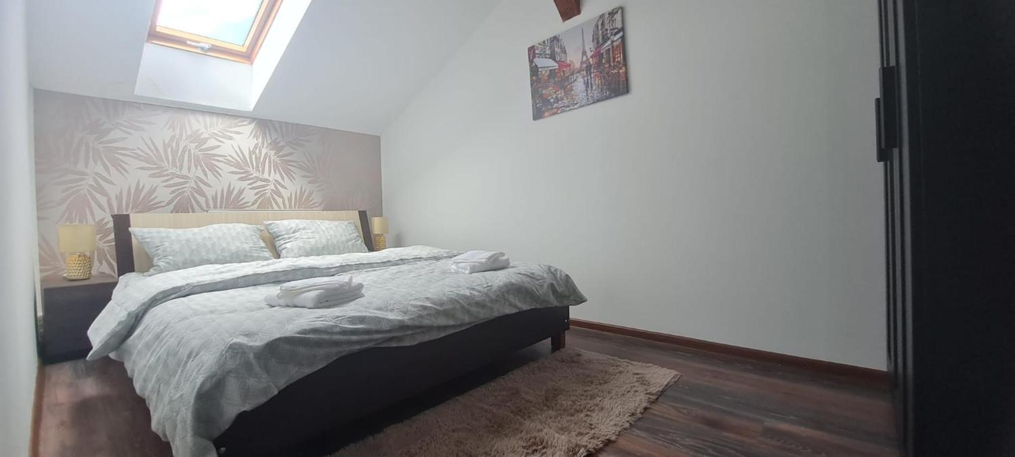 Cosy 2 Bedroom Apartment In New Town Braşov Eksteriør bilde