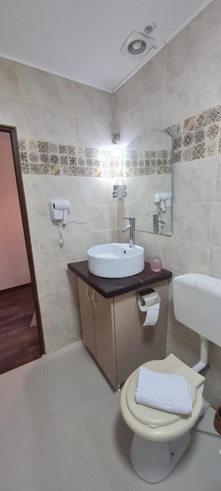 Cosy 2 Bedroom Apartment In New Town Braşov Eksteriør bilde