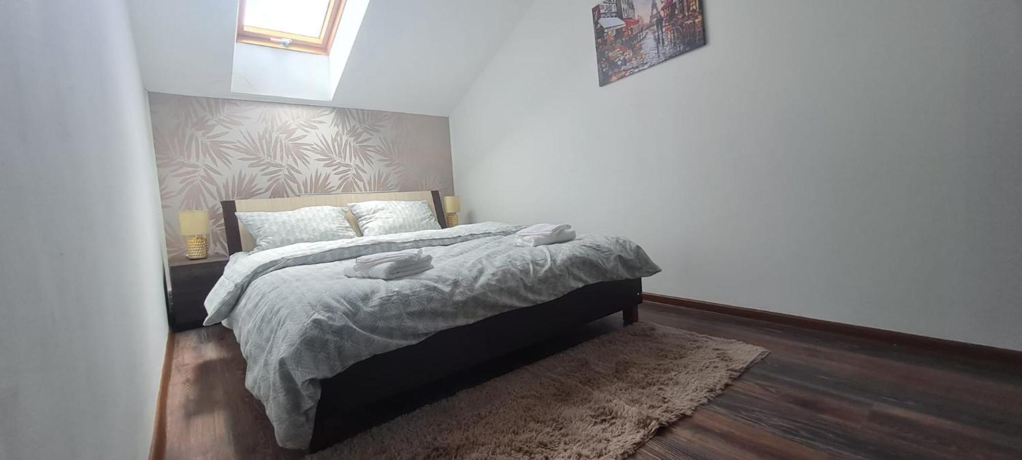 Cosy 2 Bedroom Apartment In New Town Braşov Eksteriør bilde
