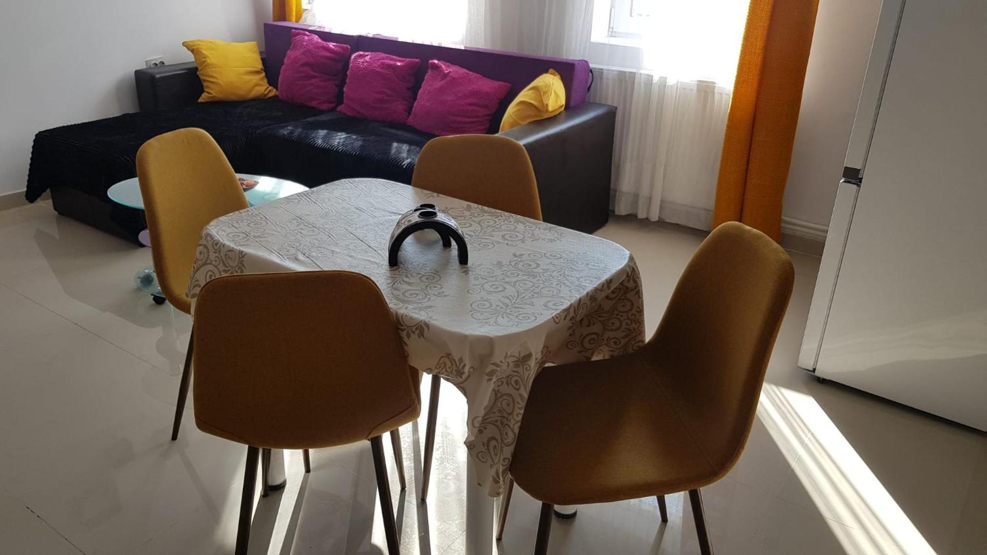 Cosy 2 Bedroom Apartment In New Town Braşov Eksteriør bilde