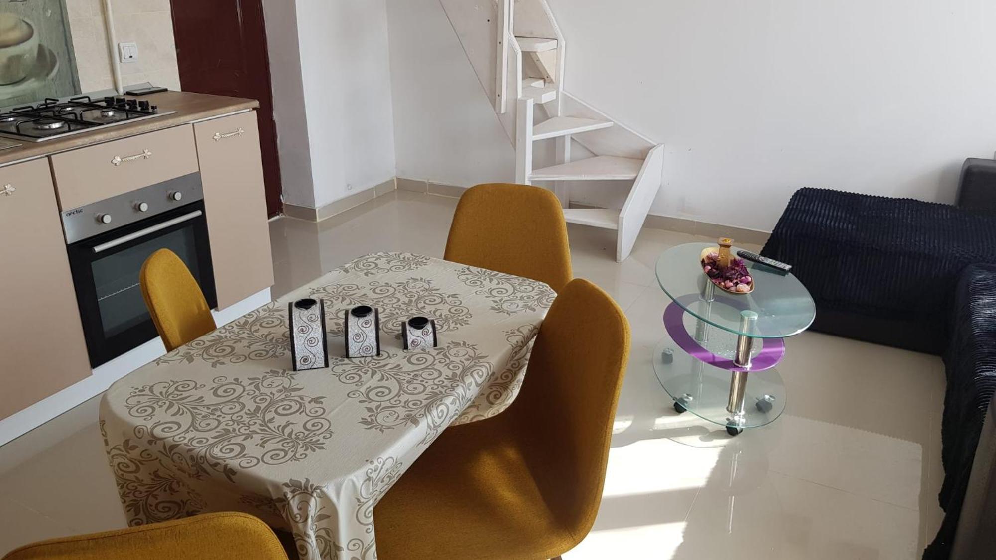 Cosy 2 Bedroom Apartment In New Town Braşov Eksteriør bilde