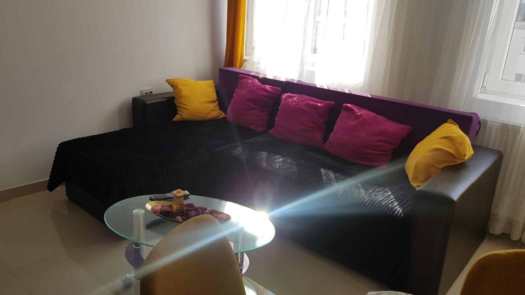 Cosy 2 Bedroom Apartment In New Town Braşov Eksteriør bilde
