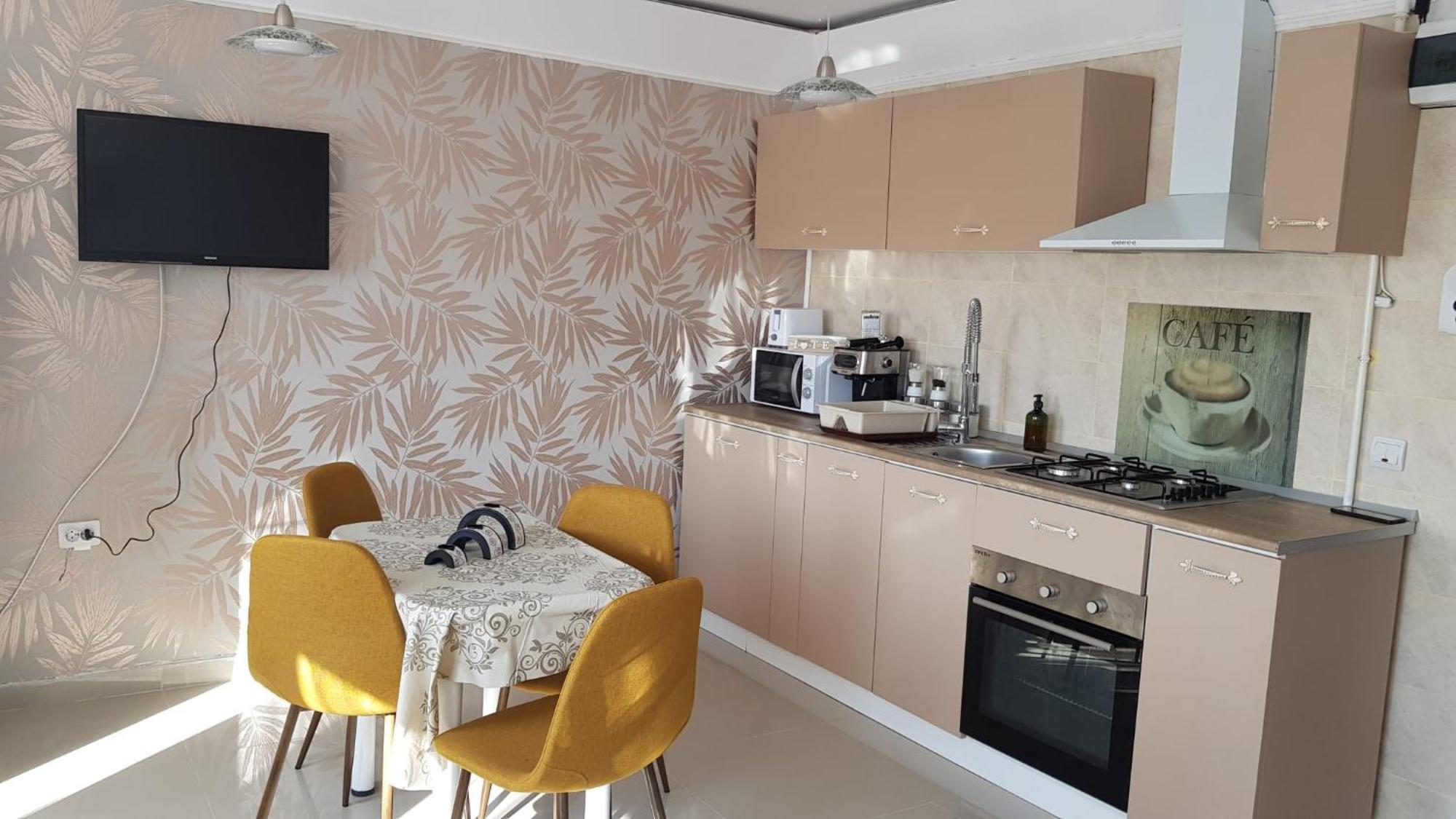 Cosy 2 Bedroom Apartment In New Town Braşov Eksteriør bilde