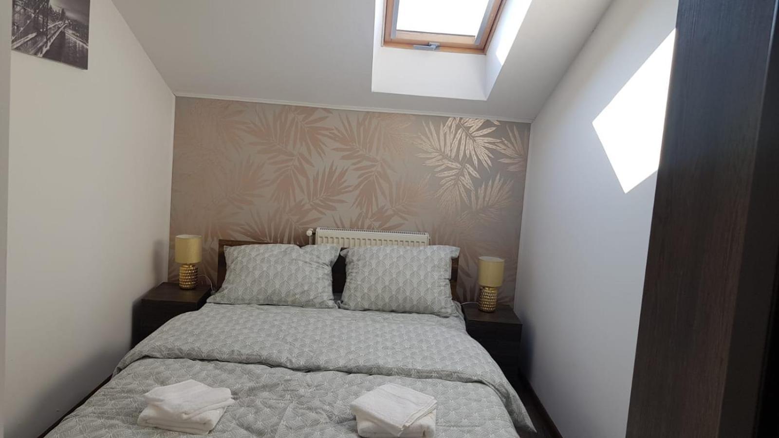Cosy 2 Bedroom Apartment In New Town Braşov Eksteriør bilde