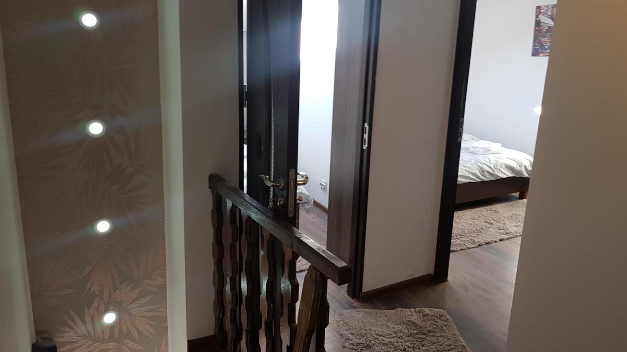 Cosy 2 Bedroom Apartment In New Town Braşov Eksteriør bilde